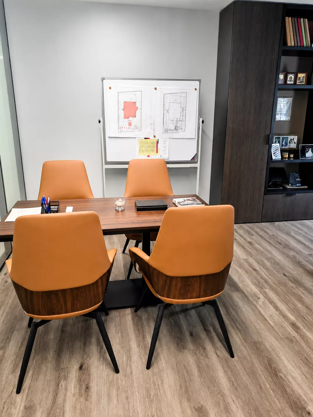 Office design 300 m² on Ostozhenka
