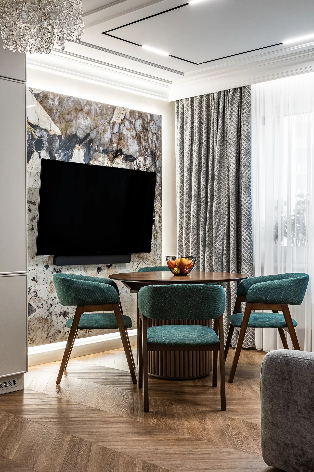 Design of an apartment of 85 m² in Moscow. LCD Luchi