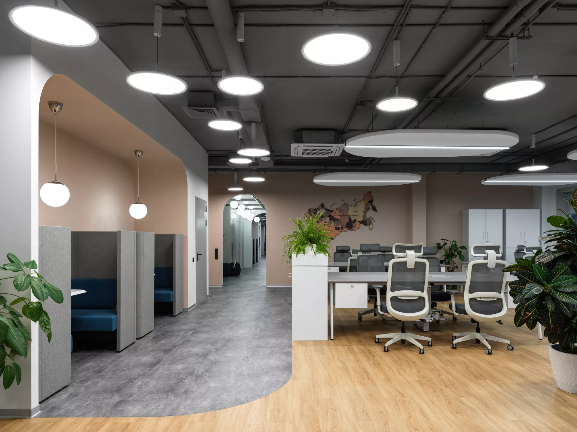 Дизайн офиса 460 м² для компании Indefiny