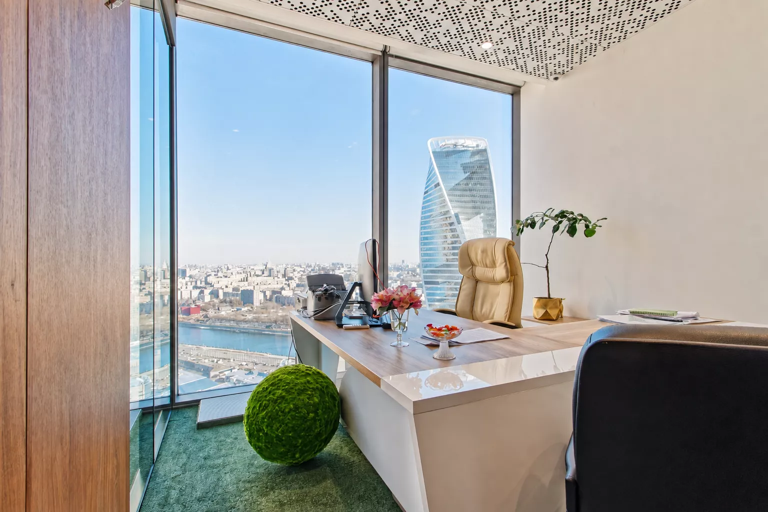 Дизайн офиса в Башне Федерации 630 м².