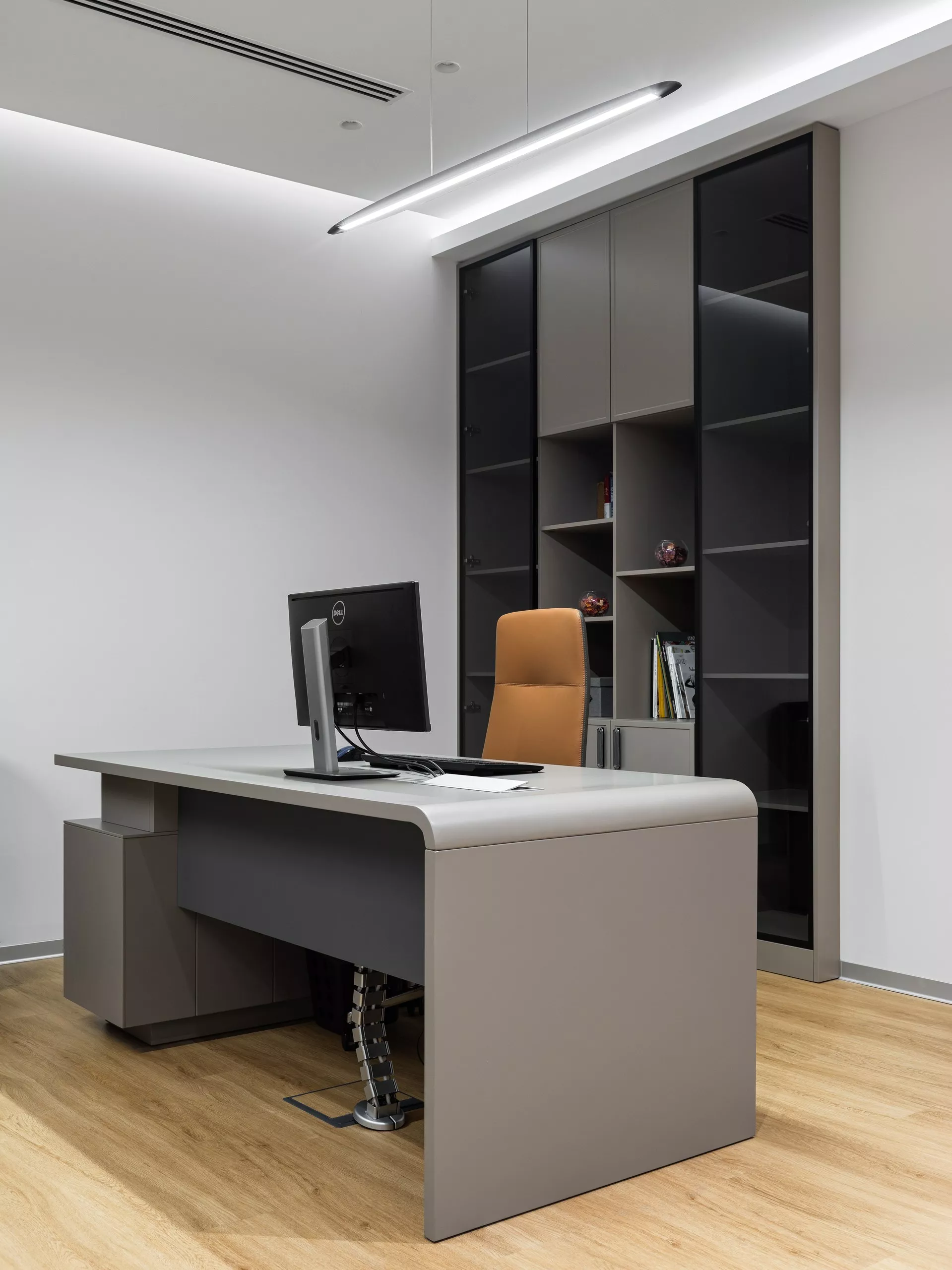 Дизайн офиса 460 м² для компании Indefiny