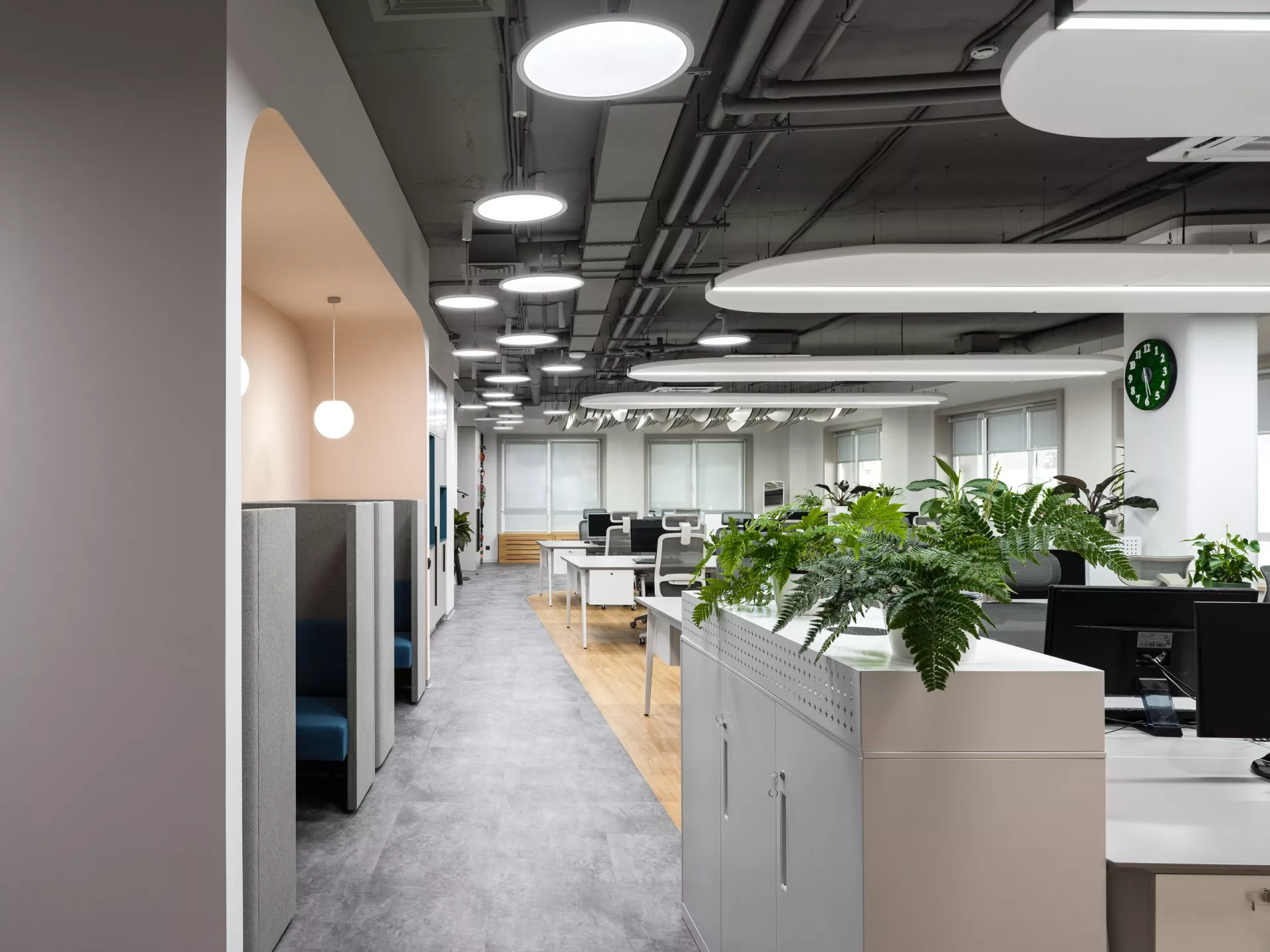 Дизайн офиса 460 м² для компании Indefiny