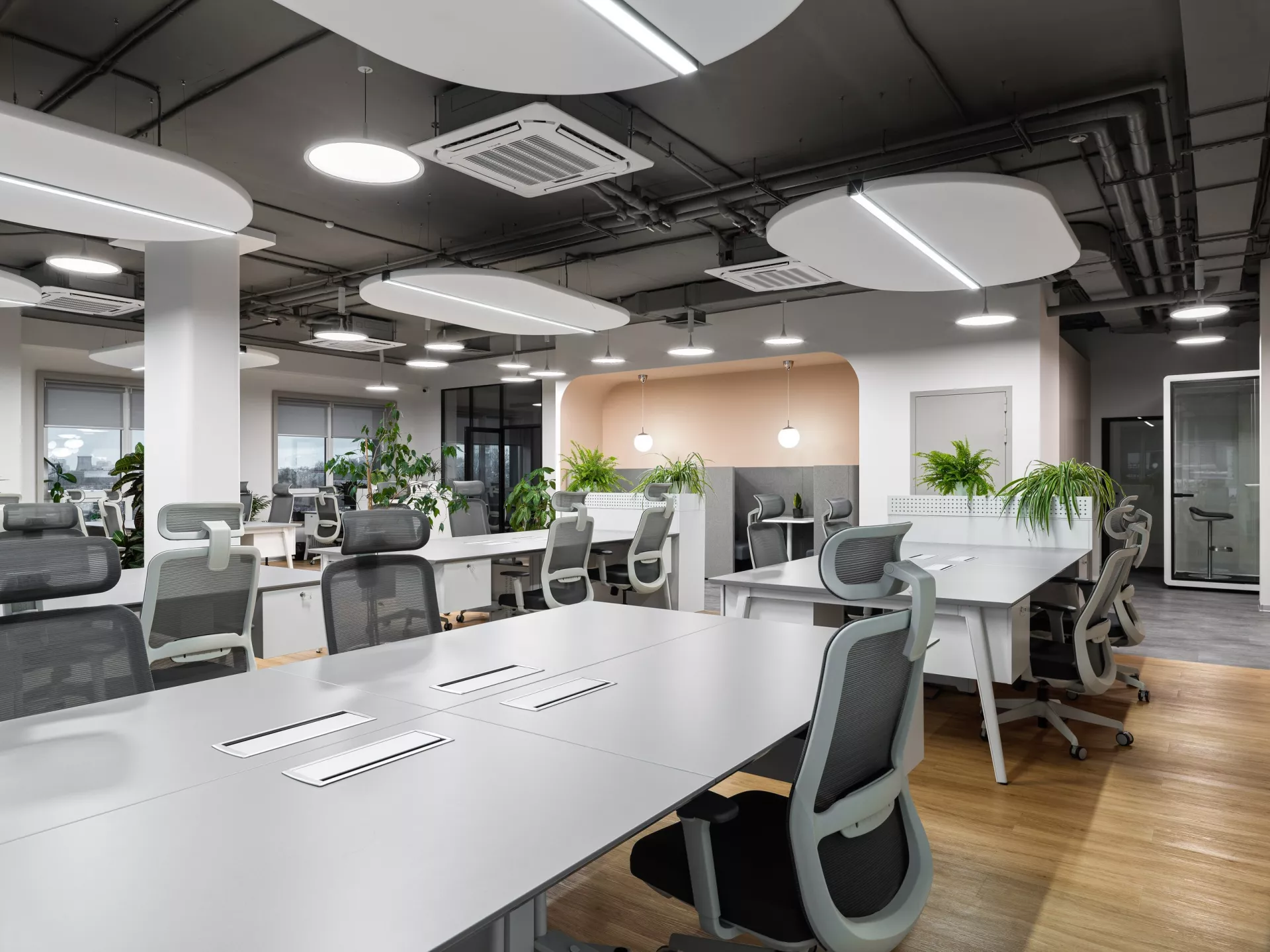 Дизайн офиса 460 м² для компании Indefiny