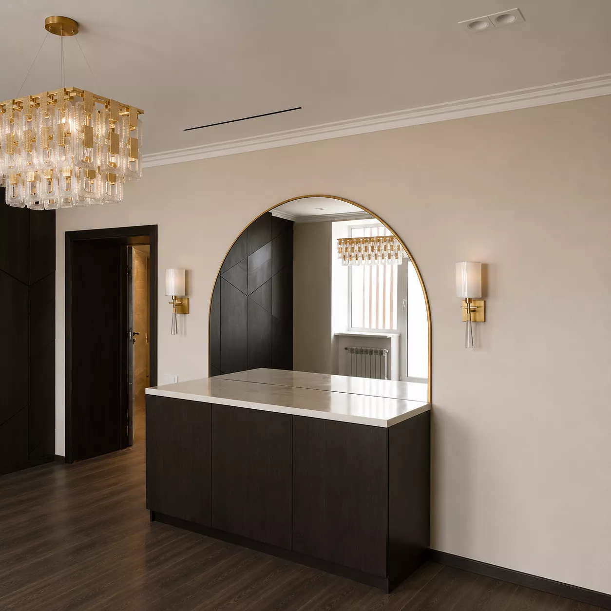 Room "Lux" in the hotel and restaurant complex of LLC "Ural Cliff" — Dining room