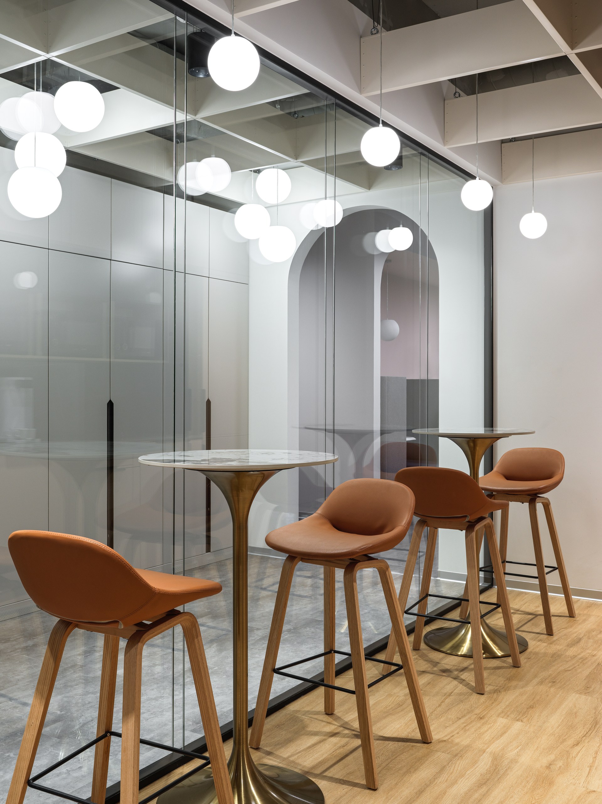 Дизайн  офиса 460м²  для компании Indefiny