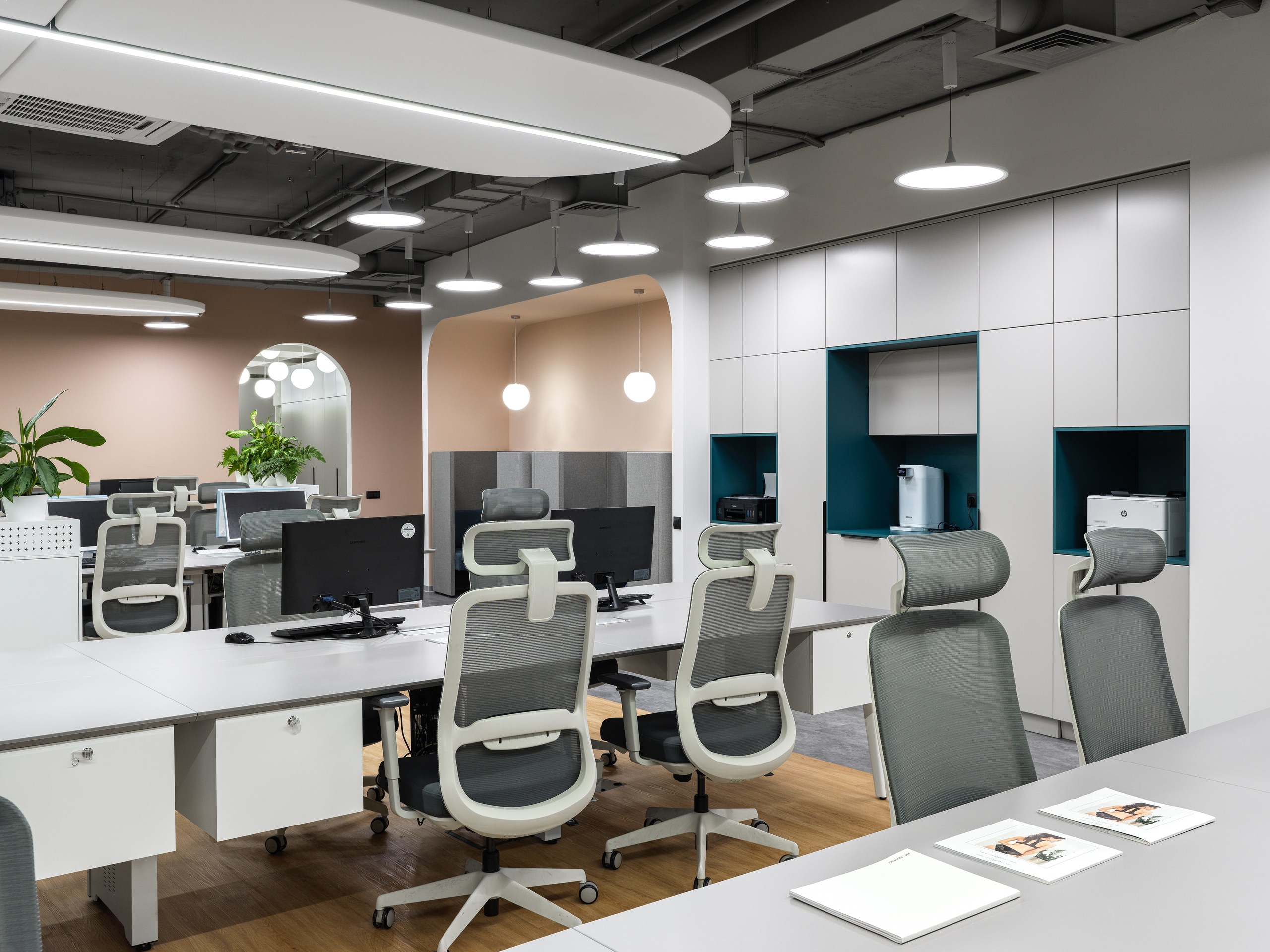 Дизайн  офиса 460м²  для компании Indefiny