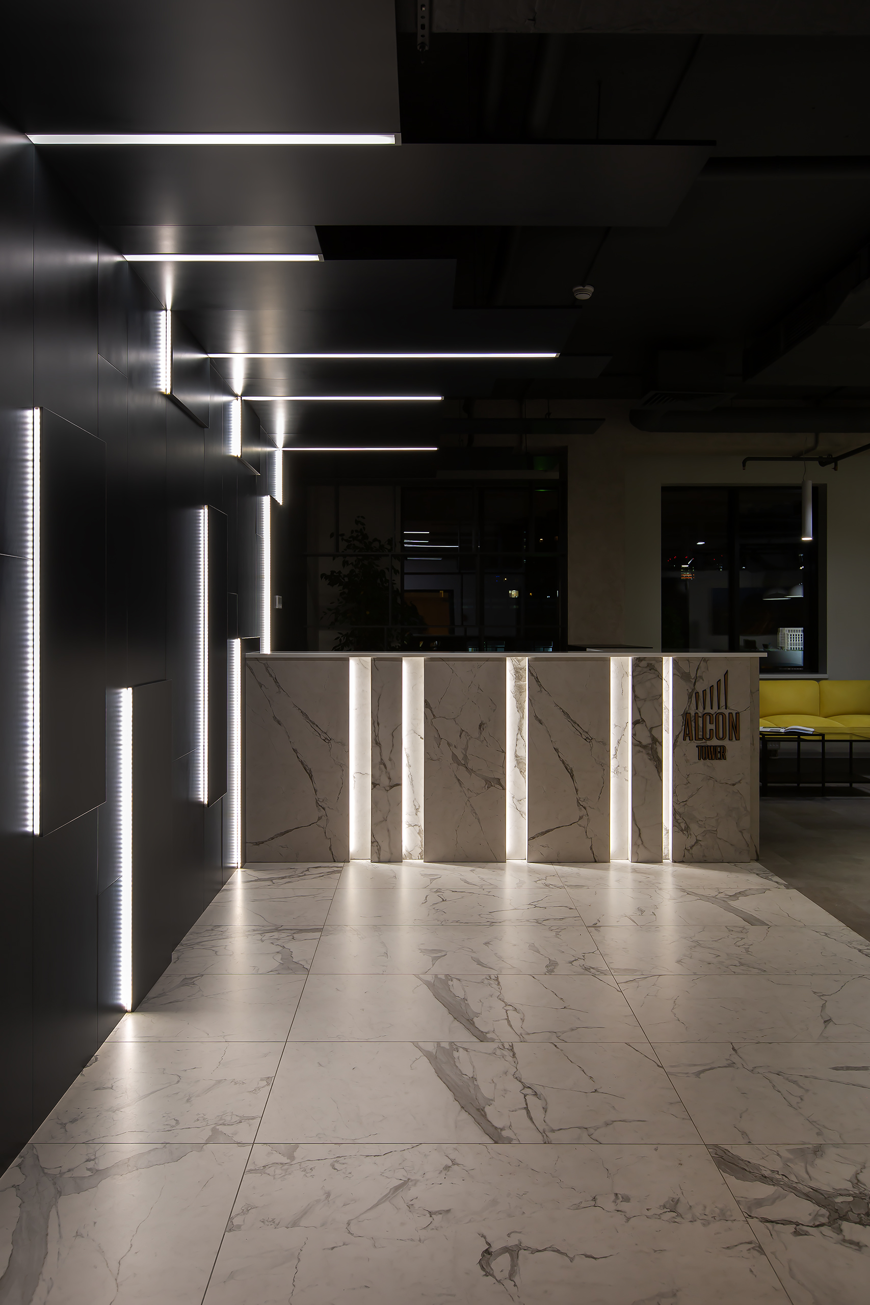 Sales office design 240 m² .  Alcone Tower